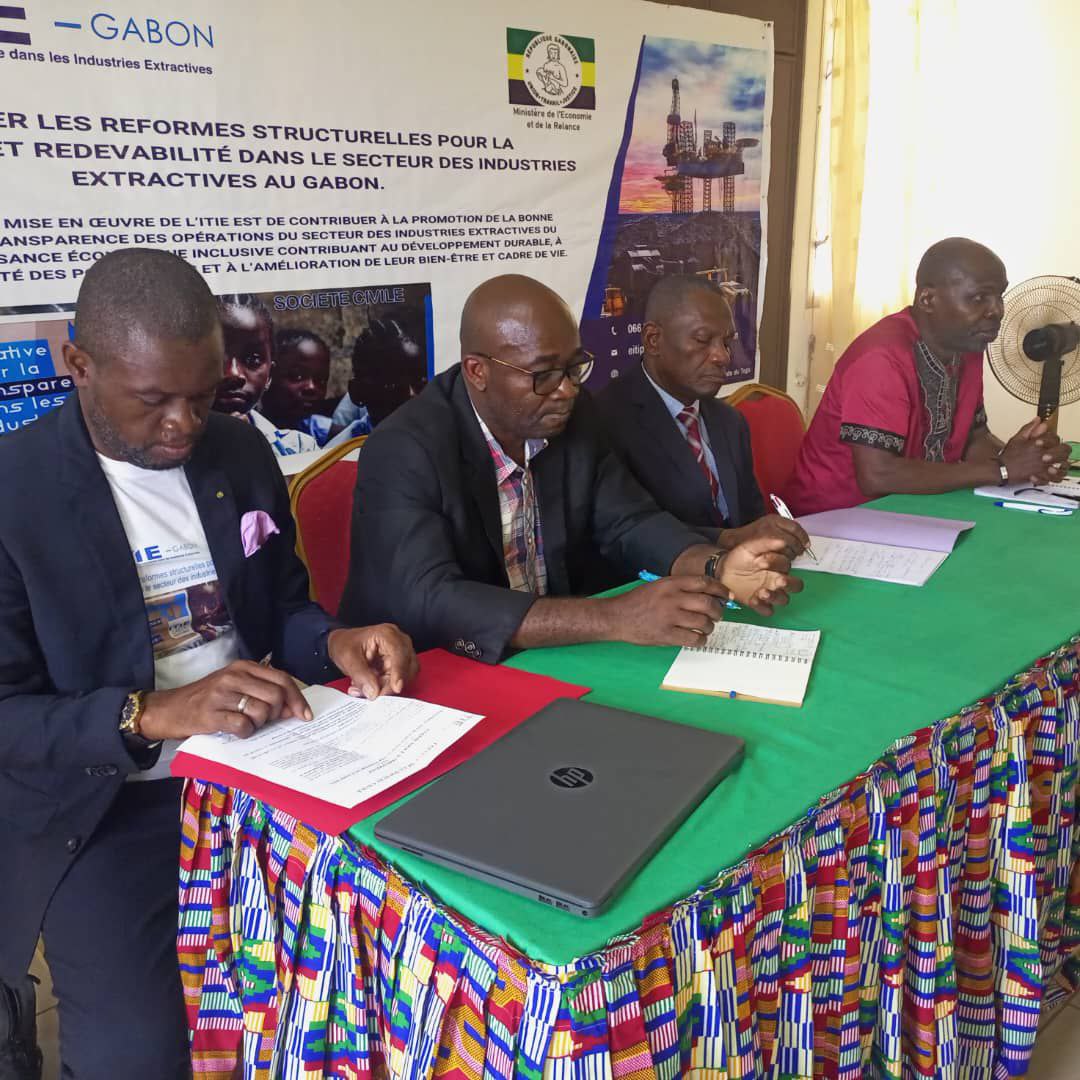 Mission de sensibilisation des O.S.C. à Tchibanga 